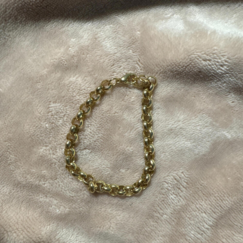 Gold Tone Chain Bracelet J12